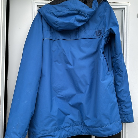 Burton snowboard jacket. Royal blue. great condition. worn a few seasons - Picture 2 of 5